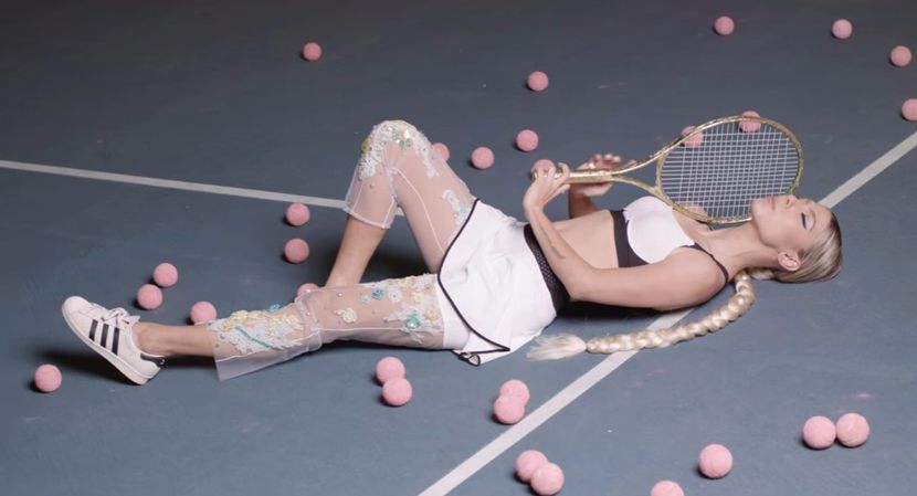 bandicam 2017-03-23 20-42-45-409 - 16b Ce mai vrei - 3