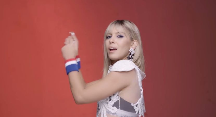 bandicam 2017-03-23 20-42-46-506 - 16b Ce mai vrei - 3