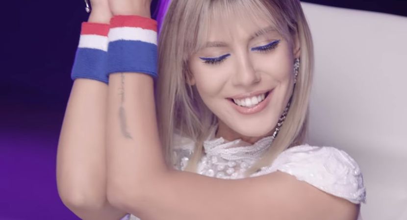 bandicam 2017-03-23 20-42-57-312 - 16b Ce mai vrei - 3