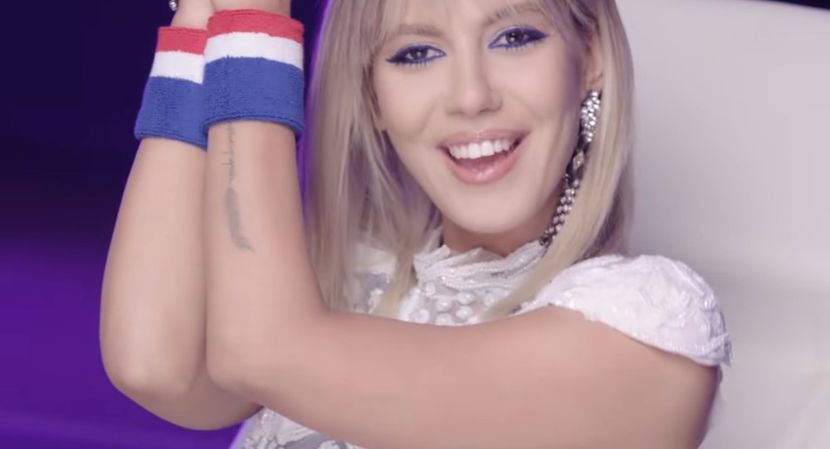 bandicam 2017-03-23 20-42-57-861 - 16b Ce mai vrei - 3