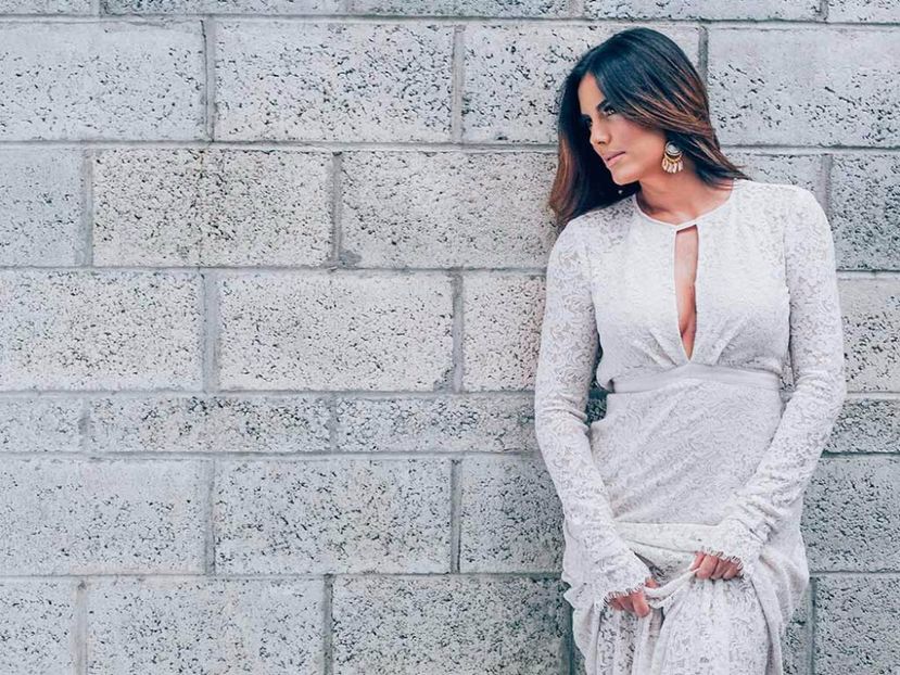 C7oAg6lWsAEy7xf - gaby espino