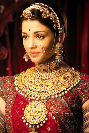 aishwarya-rai-in-jodhaa-akbar[1] - concurs 10