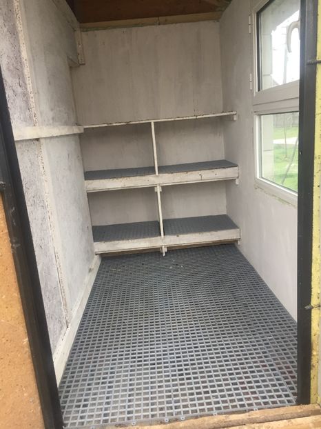 Compartiment pui - 4 Cotet si voliera 2017