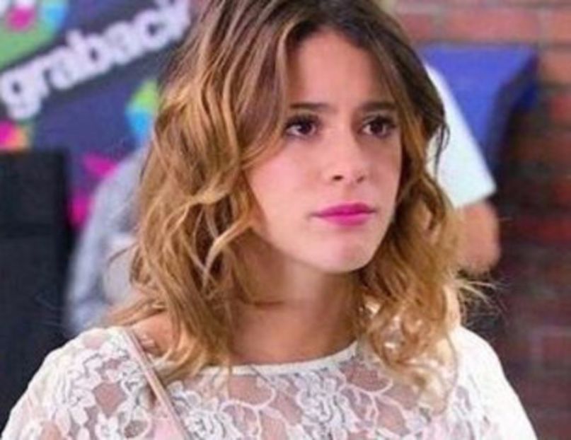 104888465_QEWEQJS3 - 01a Violetta - pmv