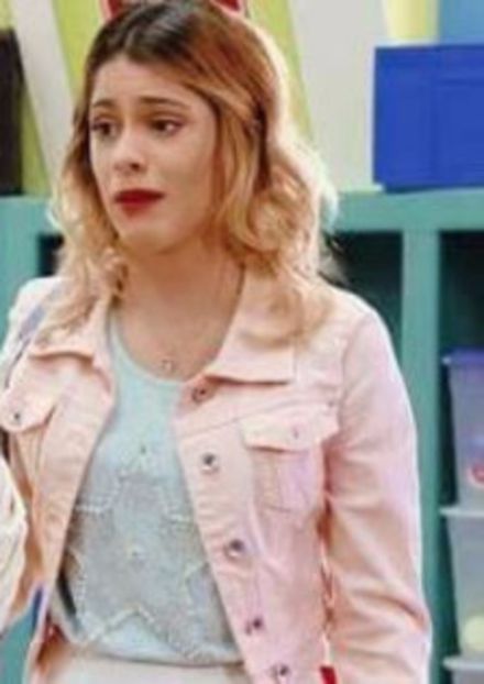 105089929_XRLJTXE3 - 01a Violetta - pmv