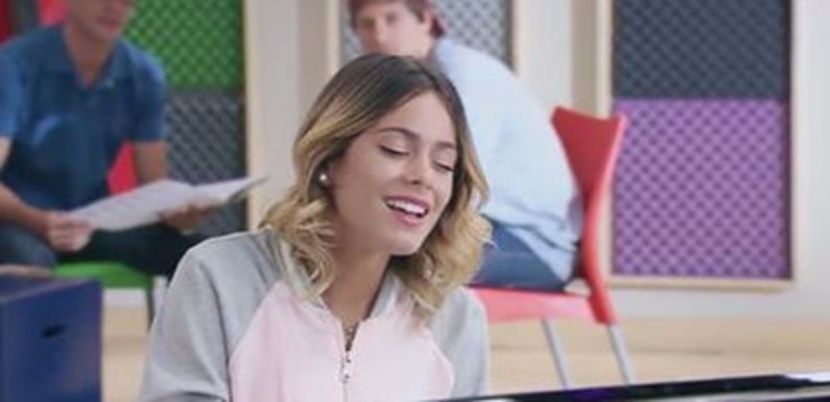 105090080_DKFCAIA3 - 01a Violetta - pmv
