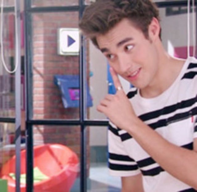 104941381_NQMXSYZ3 - 02a Leon - pmv