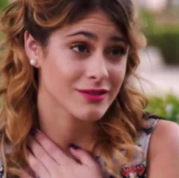 102924477_GXXRCWJ3 - 01a Violetta - pmv