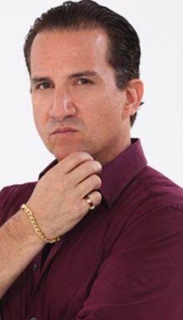 Plutarco Haza-Carlos Ricalde - En otra piel