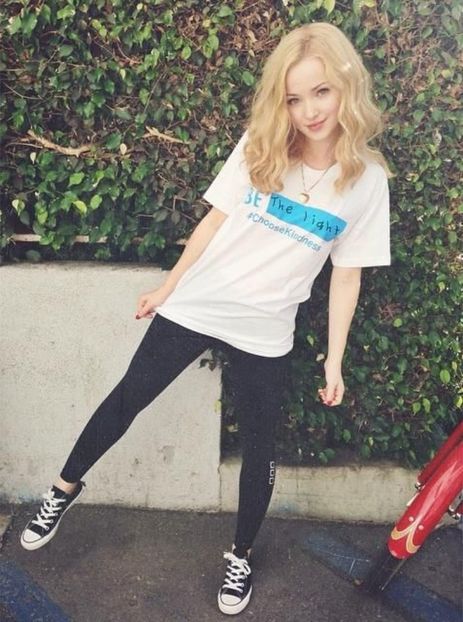 b48e013079fb8ce0bfe3c594e64d334e - dove cameron
