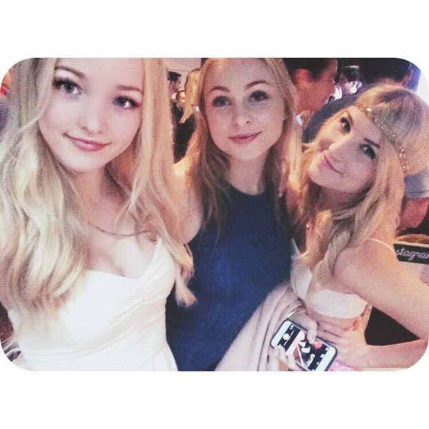 cNFb9Cc - dove cameron