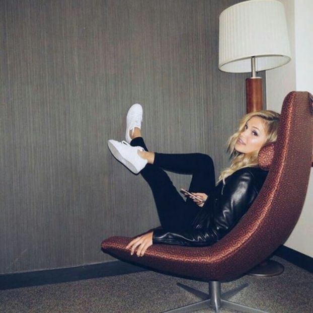 large (3) - olivia holt tt