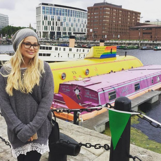 large (11) - olivia holt tt