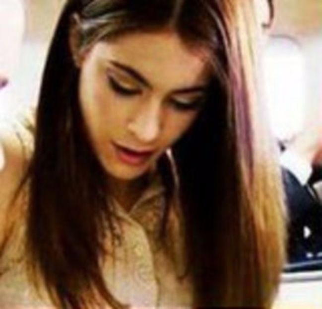 102924779_CTRRCJO3 - 01a Violetta - pmv