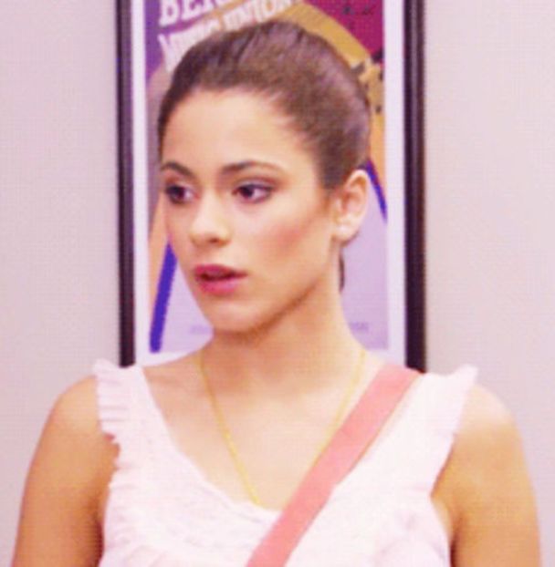 102924822_AOLQEZX - 01a Violetta - pmv