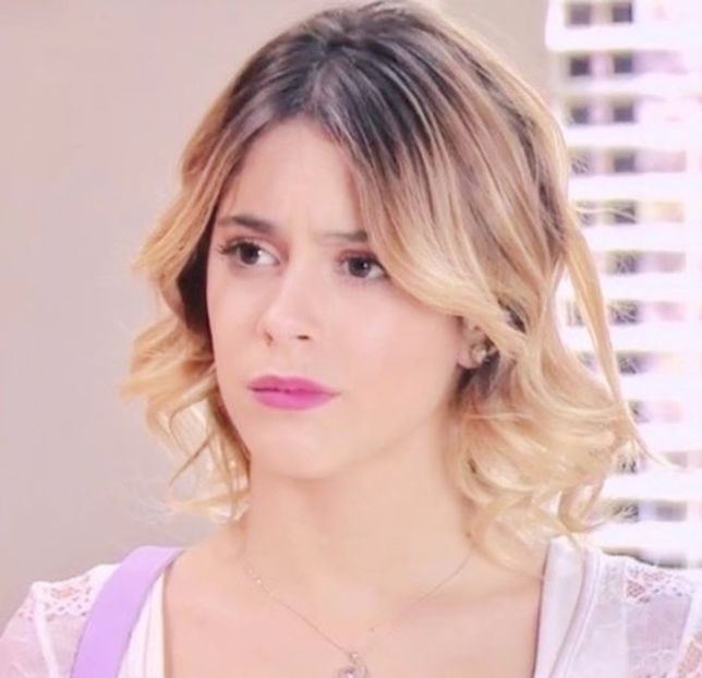 102925031_YNNYGML3 - 01a Violetta - pmv