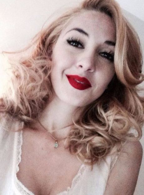 102924914_JKQKLSU3 - 06 Mercedes