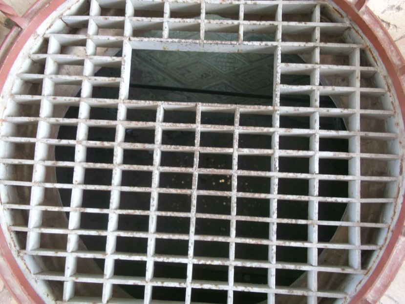 vas antic in care se aduna APA - a saptea zi de pelerinaj