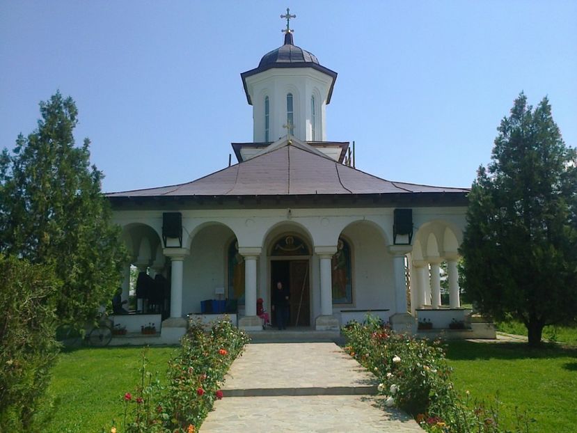 Manastirea Balaciu - Manastiri si Schituri