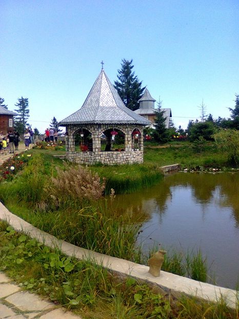 Manastirea Muntioru - Manastiri si Schituri