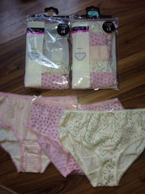  - Incaltaminte si haine din ANGLIA noi