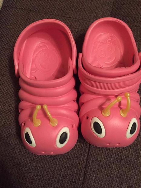  - SANDALE  noi  pt copiii