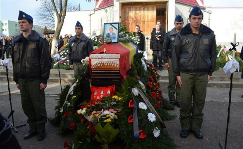  - MILITARI CAZUȚI LA DATORIE