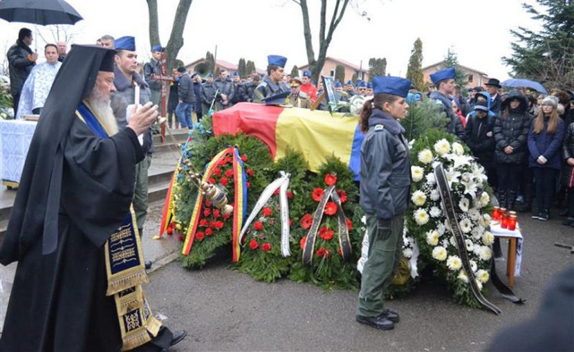  - MILITARI CAZUȚI LA DATORIE