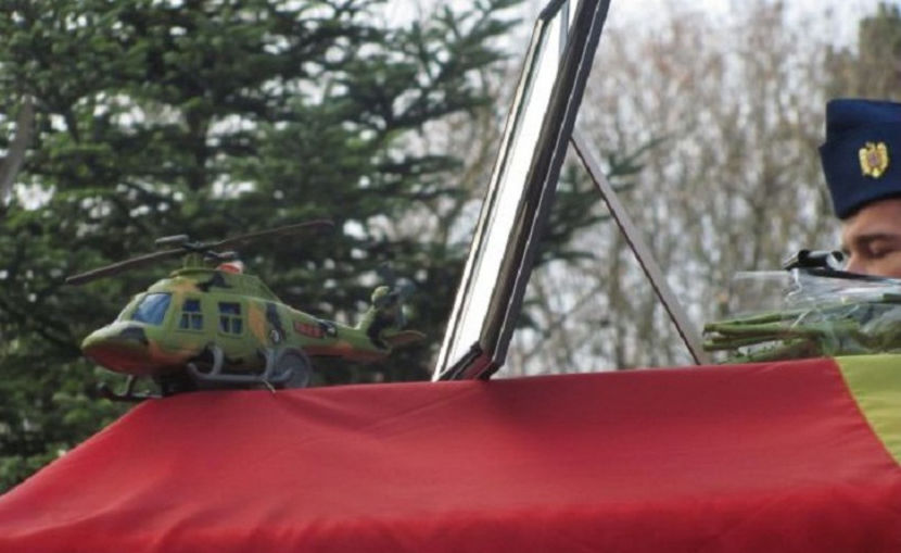  - MILITARI CAZUȚI LA DATORIE