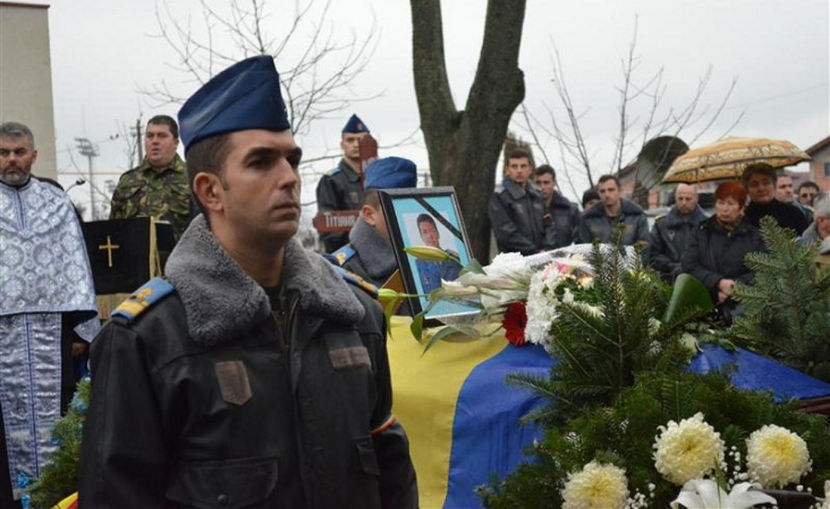  - MILITARI CAZUȚI LA DATORIE