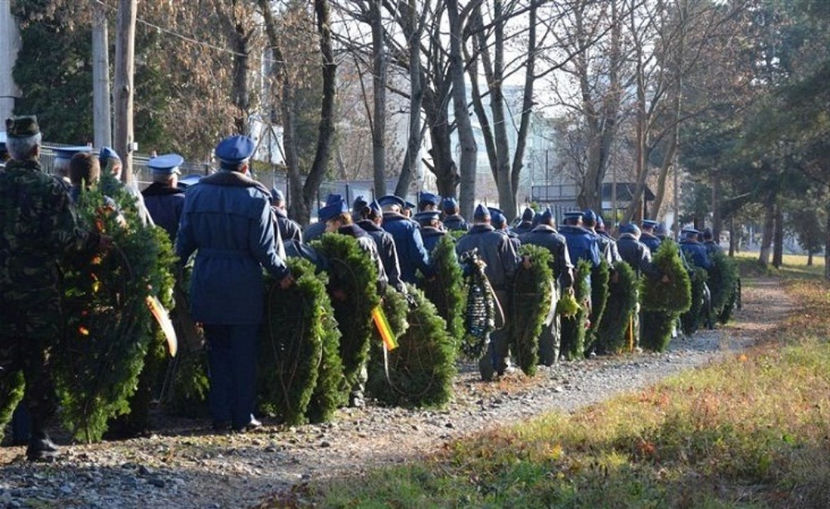  - MILITARI CAZUȚI LA DATORIE