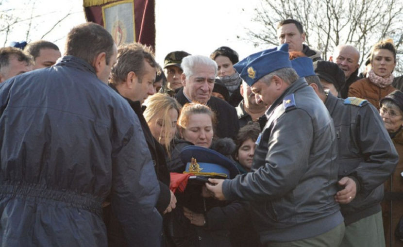  - MILITARI CAZUȚI LA DATORIE