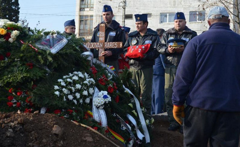  - MILITARI CAZUȚI LA DATORIE