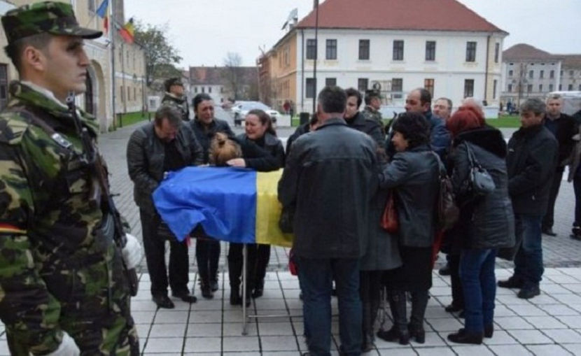  - MILITARI CAZUȚI LA DATORIE