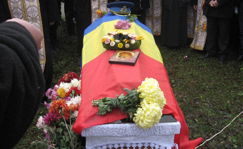  - MILITARI CAZUȚI LA DATORIE