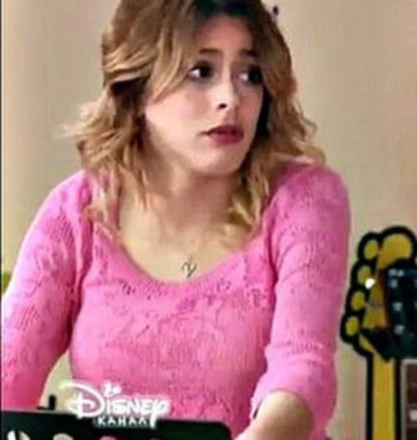 102925355_VNIYRKE3 - 01a Violetta - pmv - 2