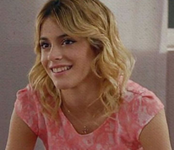 102925514_KUZCAXN - 01a Violetta - pmv - 2