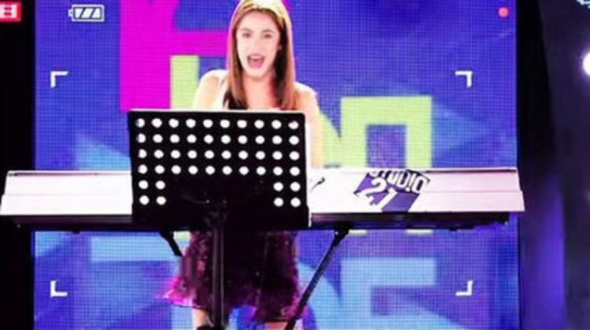 102925861_IJXXXPX3 - 01a Violetta - pmv - 2