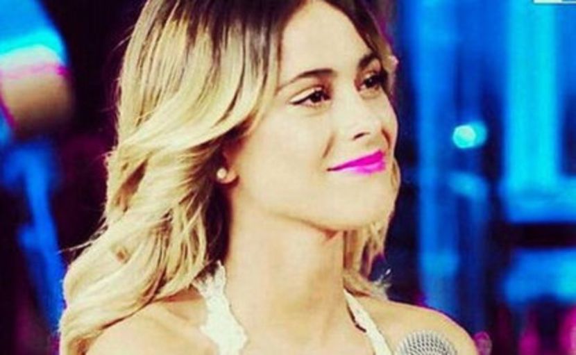 102925993_OEZGEUM3 - 01b Martina - pmv