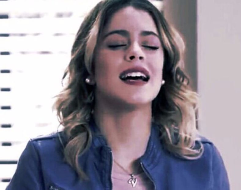 102932038_WMRNQGR3 - 01a Violetta - pmv - 2