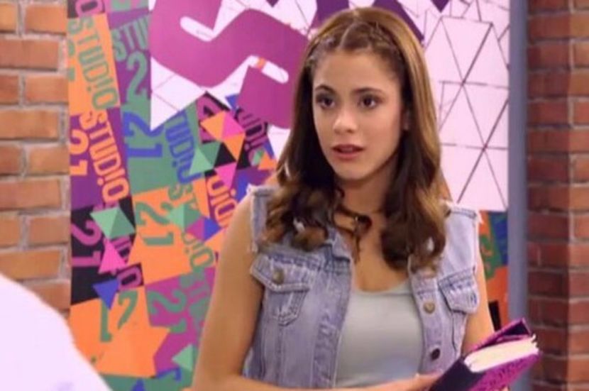 102932098_YKGHMDW3 - 01a Violetta - pmv - 2
