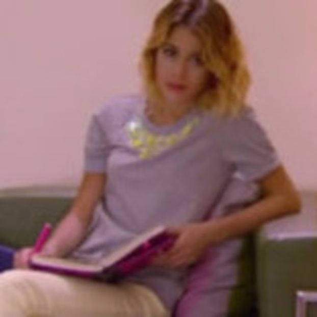 102932222_XKXBGCG3 - 01a Violetta - pmv - 2