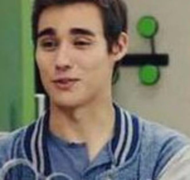 102932667_JGKDWXG3 - 02a Leon - pmv - 2