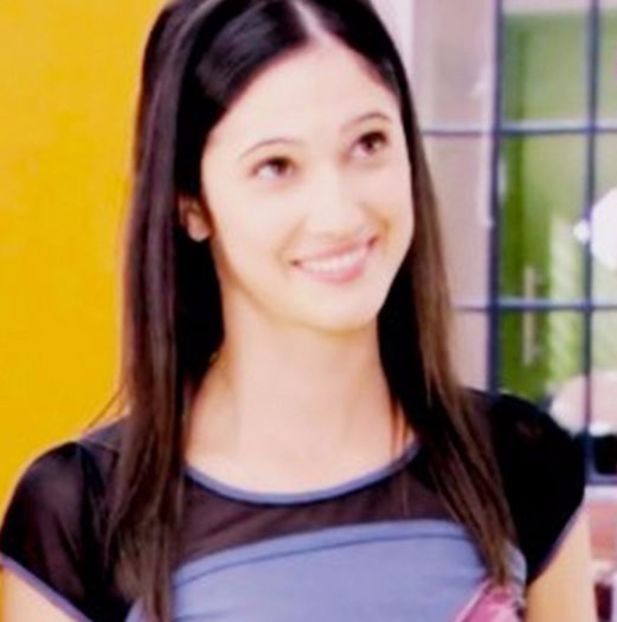 102935394_LXJIUUK - 04a Francesca - pmv