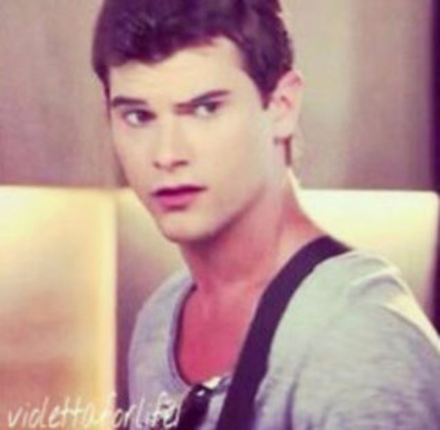 102931292_PPAYTZU3 - 05 Diego