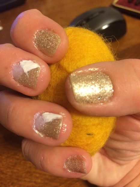  - 2 Pictura pe unghii