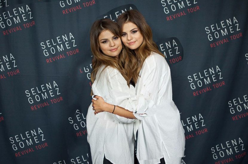  - a selena twins - ps manip