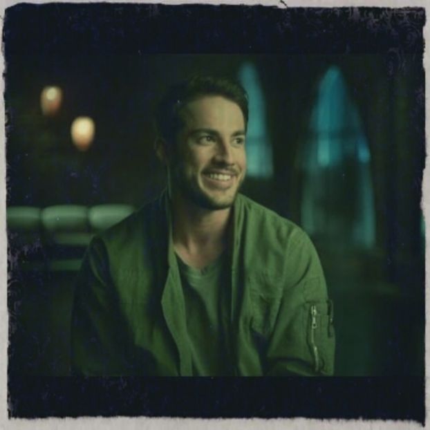 ღ. Pacat de tine, mai stai doi ani pana nasti.=))#elena(cl) - here - episode 51 - done