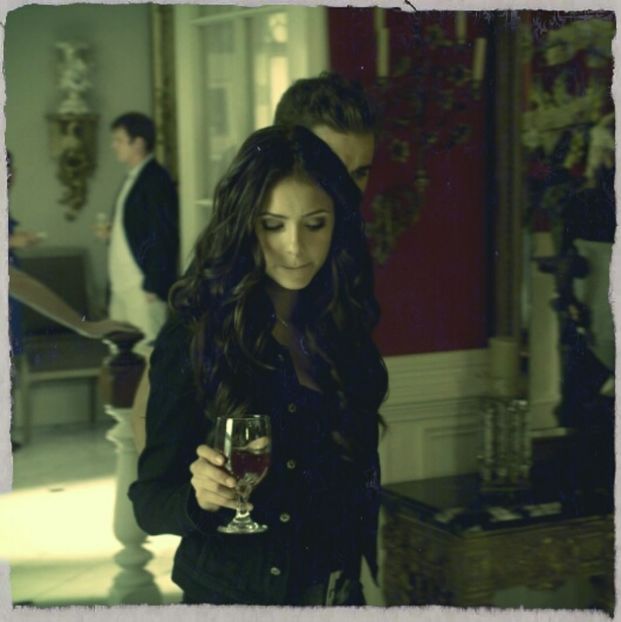 ღ. Habar nu am;??#kath + [se retrage subtil la ea in camera] - here - episode 51 - done