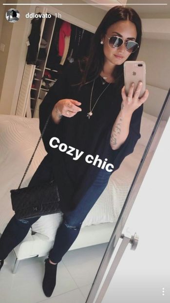36a678bc6161eb5ddd566b32645551ea - demi lovato